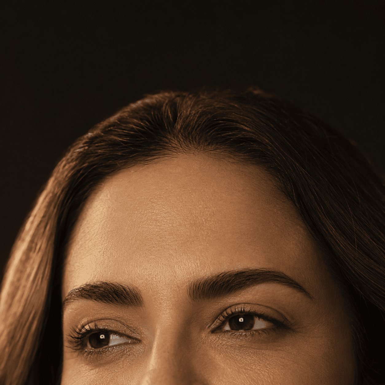 Modelo ilustrativa — região da testa, área tratada com Botox